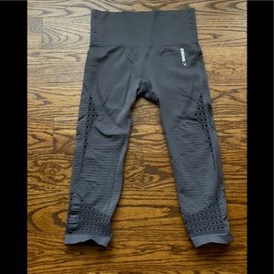 Gymshark cropped leggings size S. Like new!